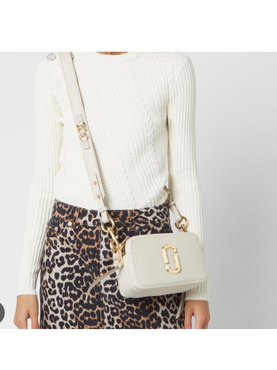 Marc Jacobs Handbags - The Marc Jacobs softshot Leather Crossbody Bag in Chalk